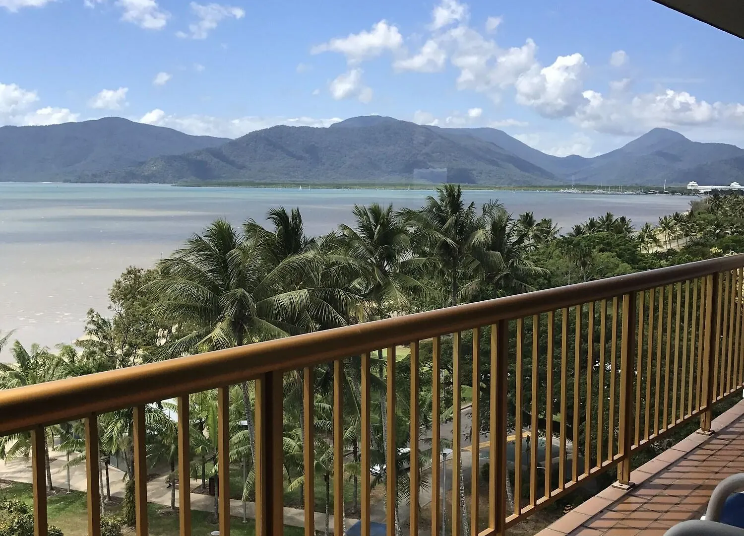 Coral Towers Holiday Suites Cairns Australia