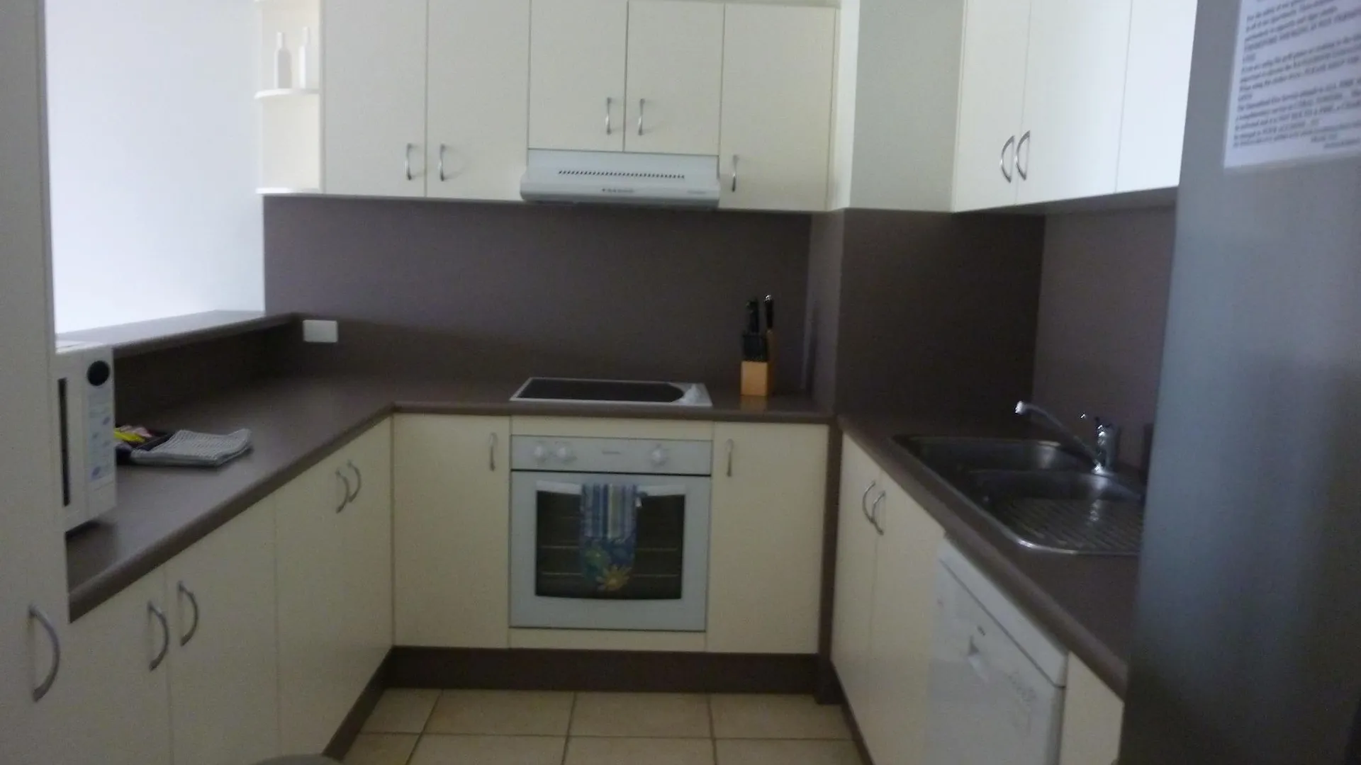 Coral Towers Holiday Suites Cairns 4*,  Australia