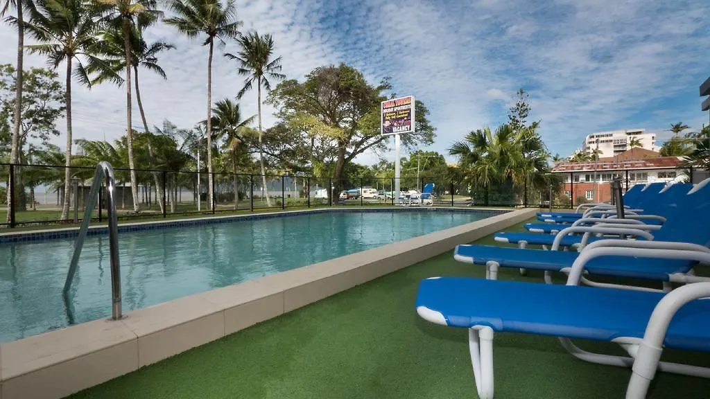 Coral Towers Holiday Suites Cairns