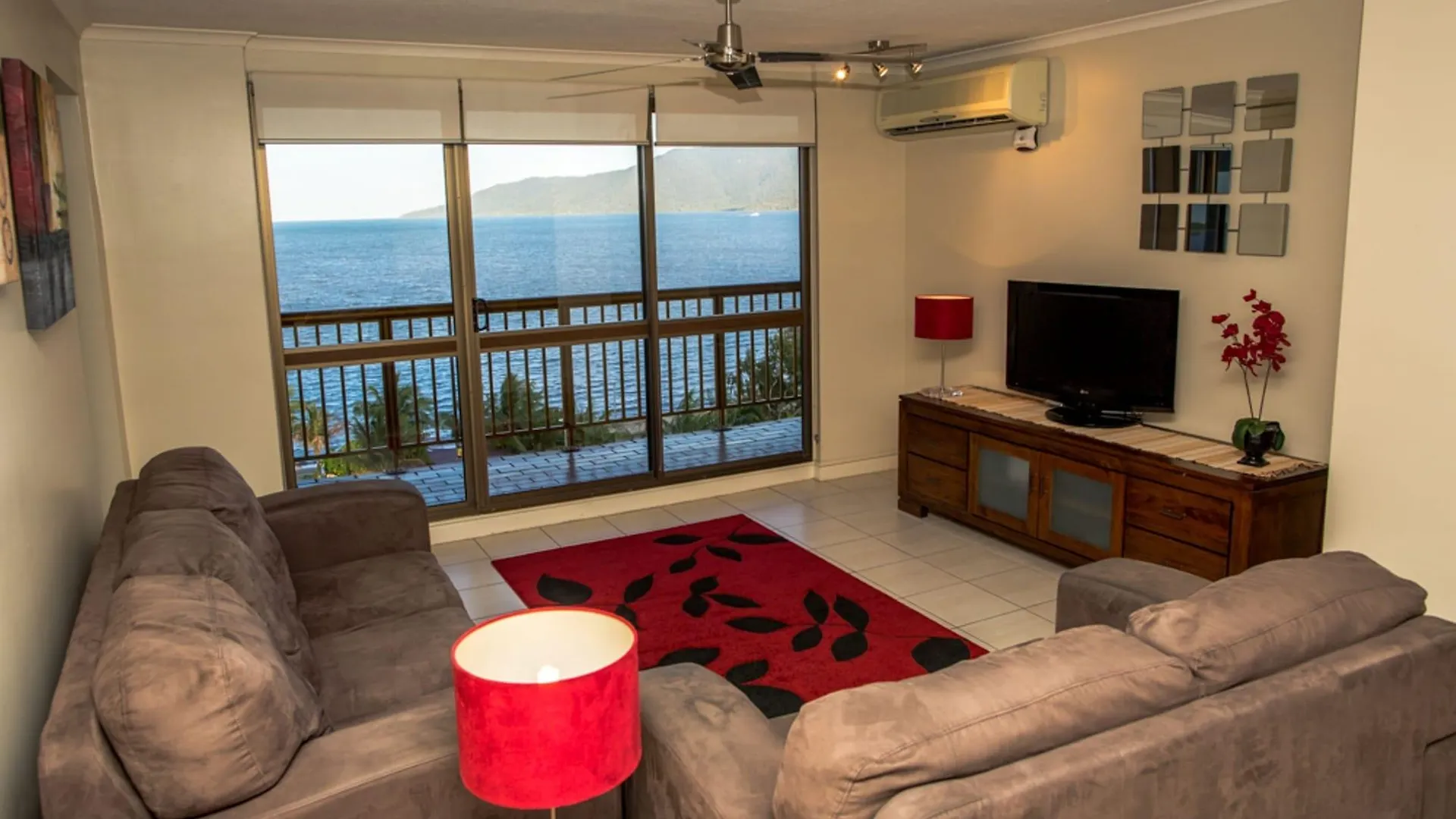 Coral Towers Holiday Suites Cairns 4*,