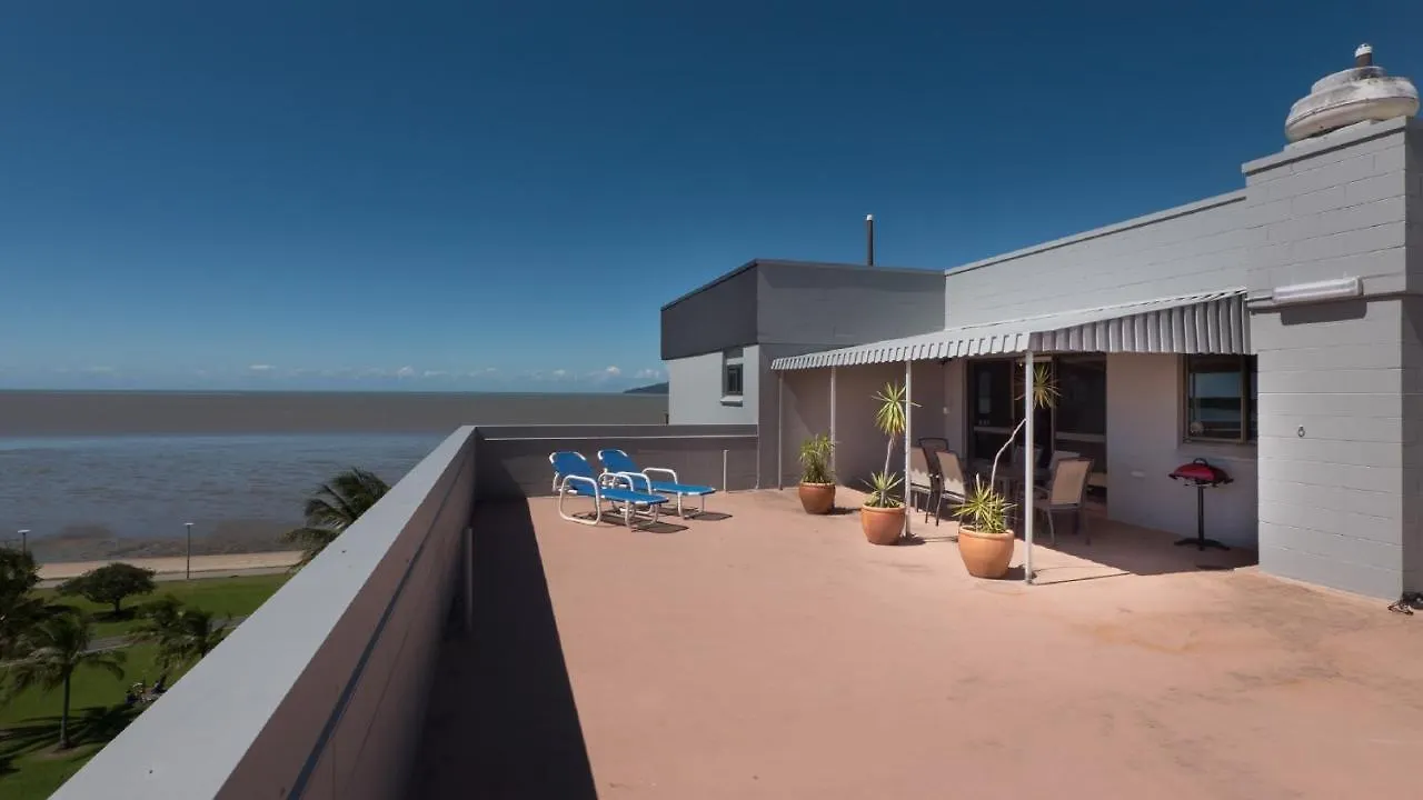 Coral Towers Holiday Suites Cairns Australia